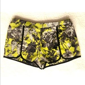 🍑 Lime Green Floral Shorts
